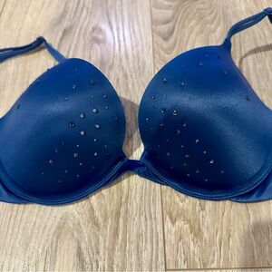 Victoria’s Secret Very Sexy Push Up Bra Blue Embellished 34C